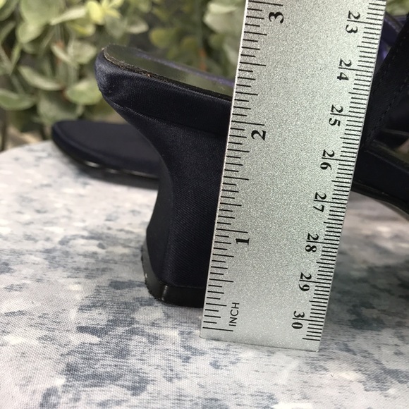 Unlisted DkNavy Blue 2” Satin Fabric Heels Women’s 8M✨Classy & Clean Condition✨ - Picture 8 of 9